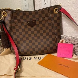 SOLD Louis Vuitton South Bank Besace